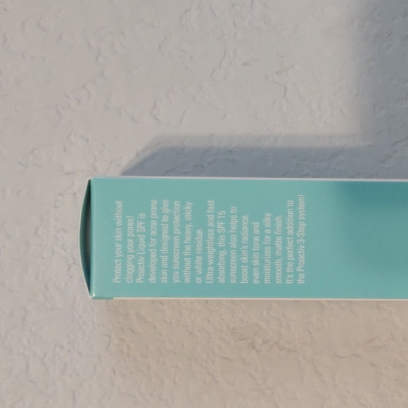 proactiv Liquid SPF 15 Sunscreen. Never opened. Still has original seal on it. - Picture 5 of 10